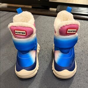 Hunter Pink-to-Blue Ombre Furry Fleece lined Kids Winter Boots